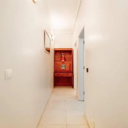 Дом отдыха Guestready - Candido Dos Reis Beachfront Living